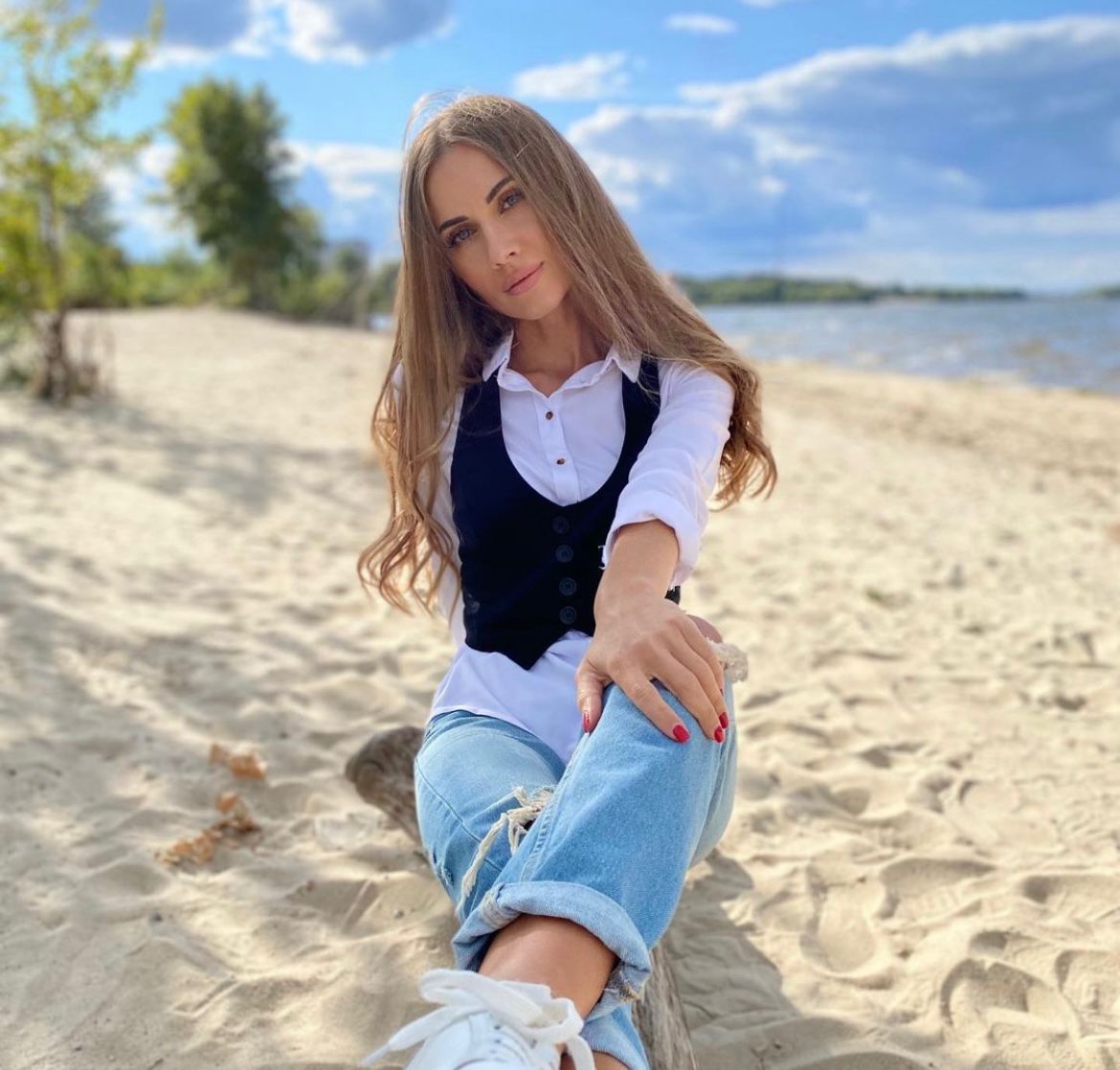 greta1-min greta1-min